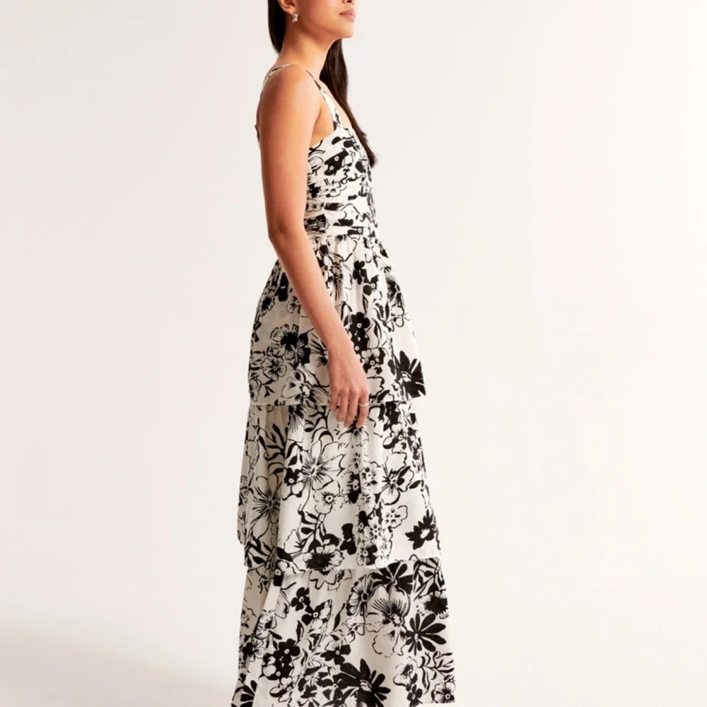 Abercrombie & Fitch Black and White Floral Maxi Dress